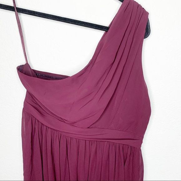 Eva Mendes Bridal Party New York And Company Maroon One Shoulder chiffon Dress - Picture 2 of 7